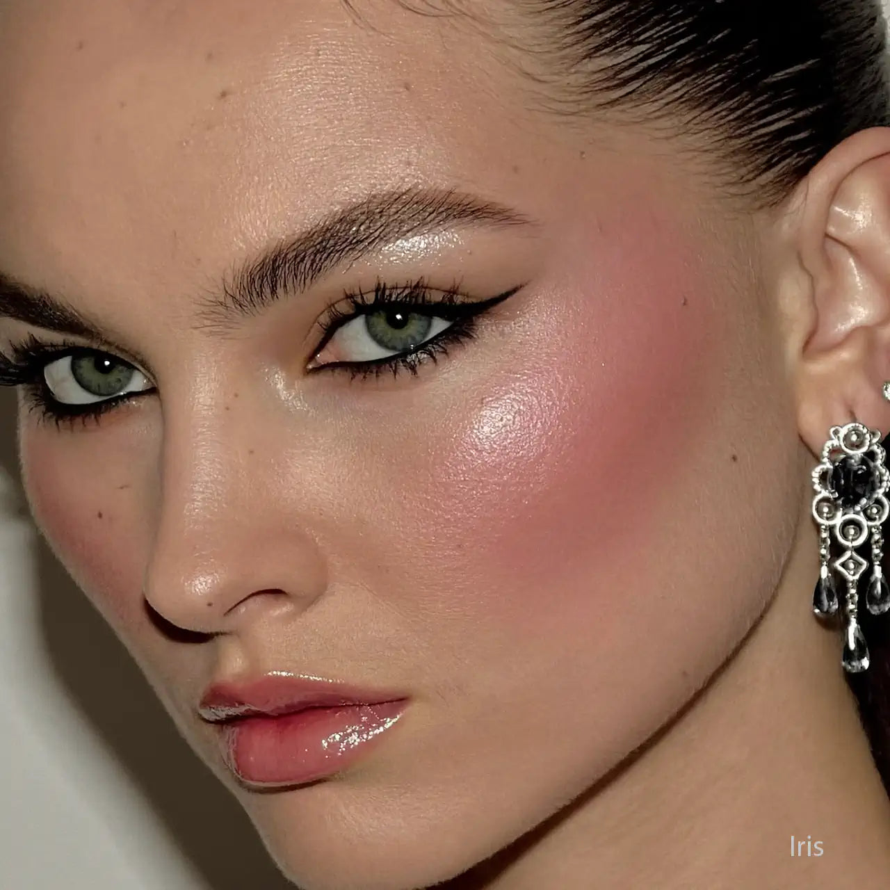 MQLE Glow Blush – IRIS görsel 02