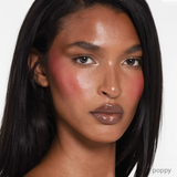 MQLE Glow Blush – POPPY model uygulaması