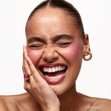 MQLE Glow Blush – SANGRIA model uygulaması