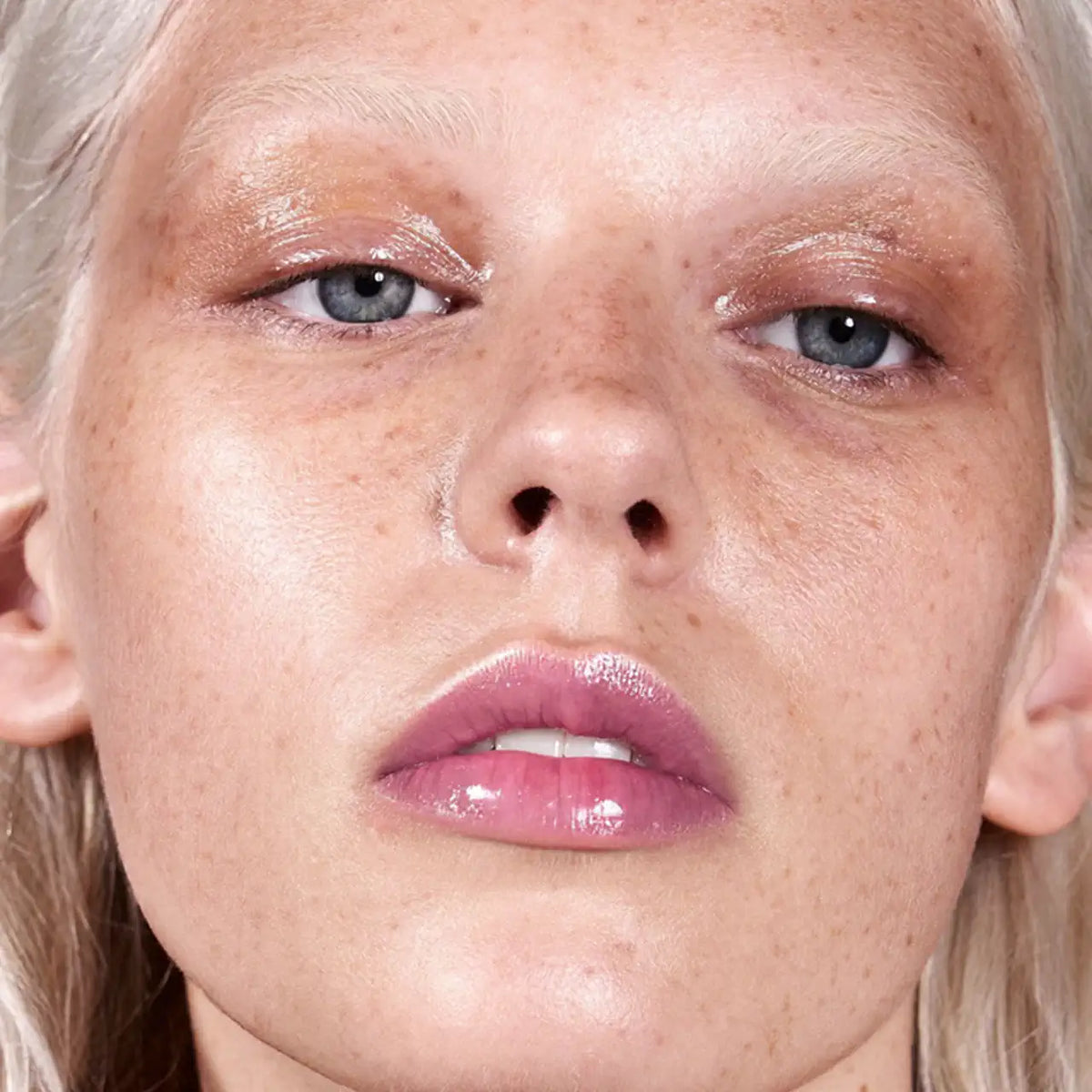 MQLE Hypergloss – MILKYPINK görsel 03 #renk:milkypink