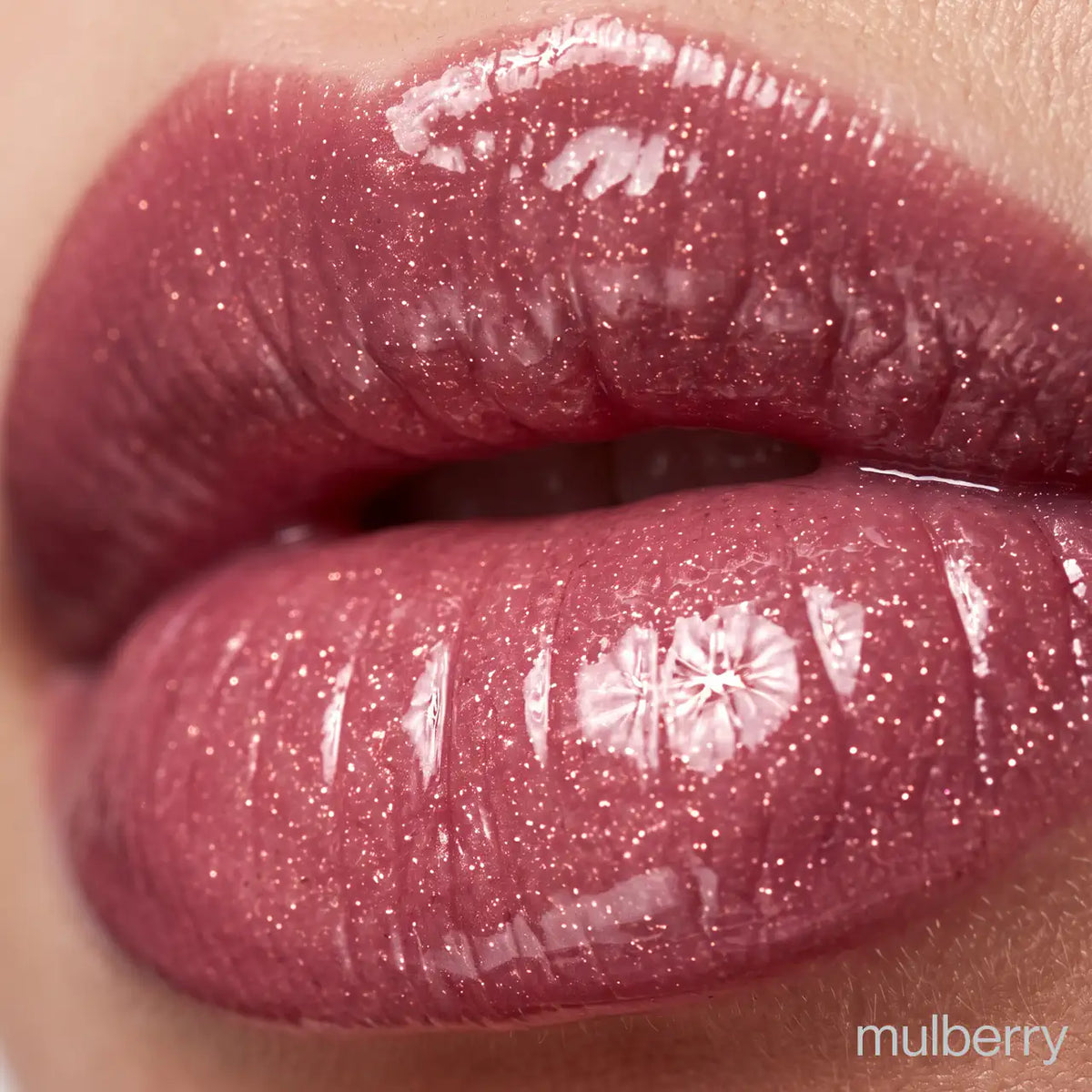 MQLE Hypergloss – MULBERRY yakın çekim #renk:mulberry
