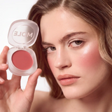 MQLE Velvet Blush – 09 SPICE model üzerinde